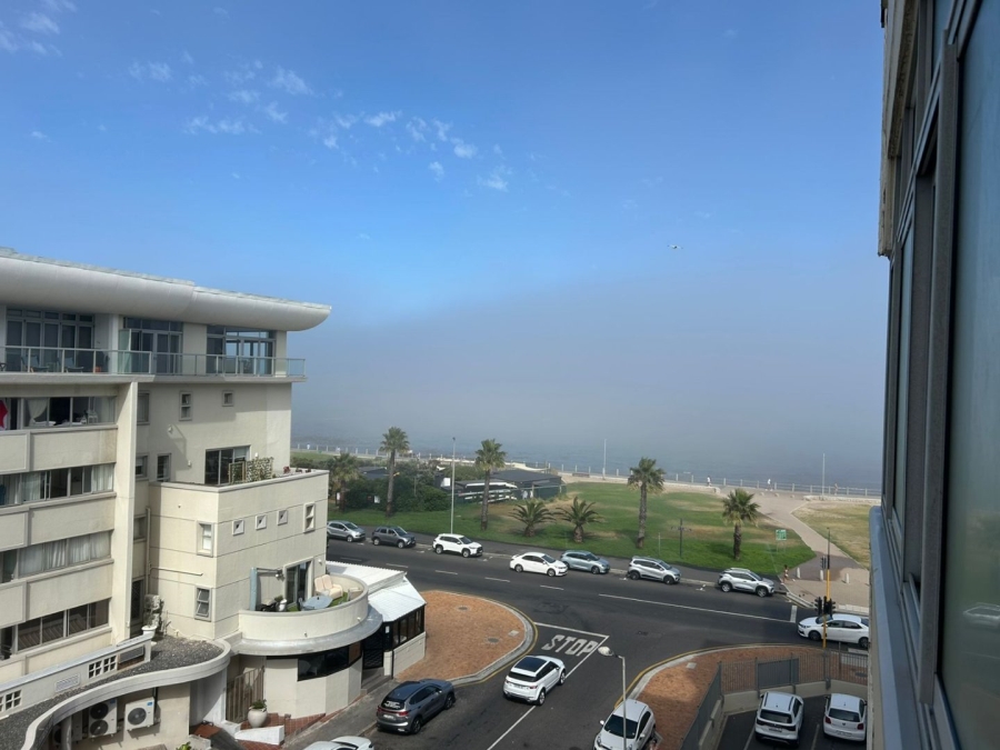 To Let 1 Bedroom Property for Rent in Mouille Point Western Cape